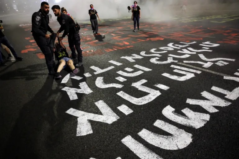 Isku dhaca booliska iyo dibadbaxayaasha.jpg